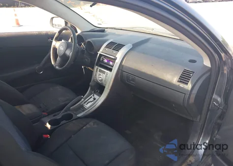 2005 Scion Tc from USA, damaged, VIN JTKDE177550062876